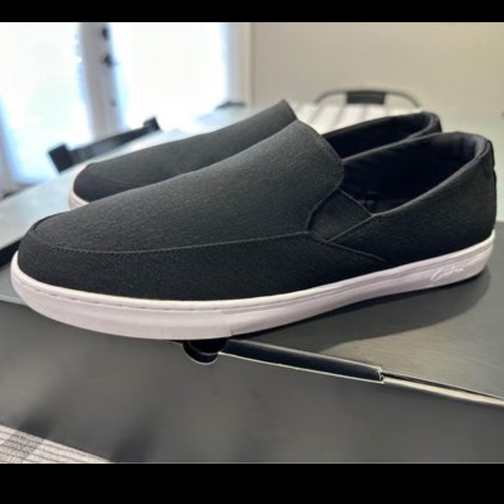 Travis Mathew Phenom Slip on men shoes, black/white size 11
